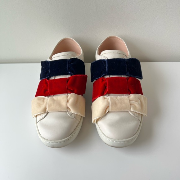 Gucci women’s Ace Sneaker with velvet bows size 36.5 - Picture 2 of 8